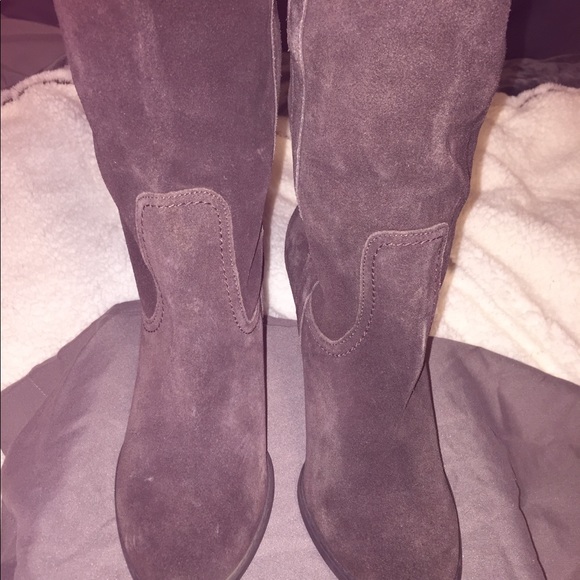 Nine & Co Chocolate genuine suede boots. - Picture 4 of 8